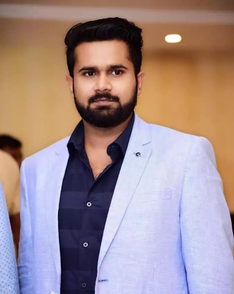 Founding of Estrella Infotech